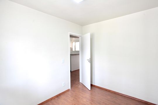 Quarto 2 de apartamento para alugar com 2 quartos, 45m² em Fonte Grande, Contagem