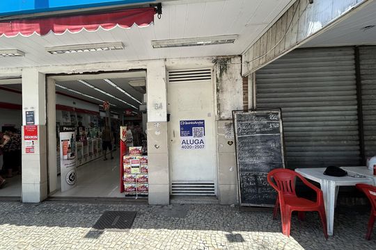 Fachada + placa de apartamento para alugar com 2 quartos, 80m² em Rocha Miranda, Rio de Janeiro