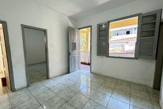Apartamento para alugar com 2 quartos, 80m² em Rocha Miranda, Rio de Janeiro