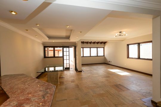 Casa de Condomínio para alugar com 5 quartos, 280m² em Jardim das Paineiras, Campinas