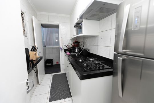 COZINHA de apartamento à venda com 1 quarto, 55m² em Centro, Campinas
