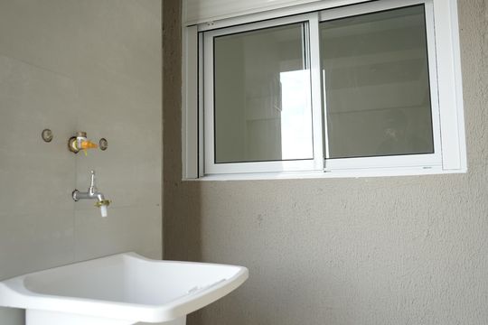 Área de Serviço de apartamento para alugar com 2 quartos, 48m² em Chácara Califórnia, São Paulo