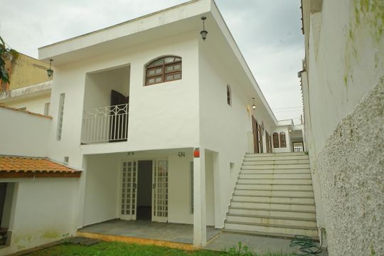 Quintal  de casa para alugar com 3 quartos, 250m² em Vila Dayse, São Bernardo do Campo