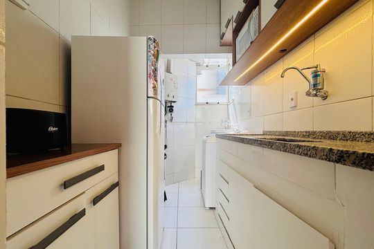 Cozinha de apartamento para alugar com 2 quartos, 42m² em Catete, Rio de Janeiro