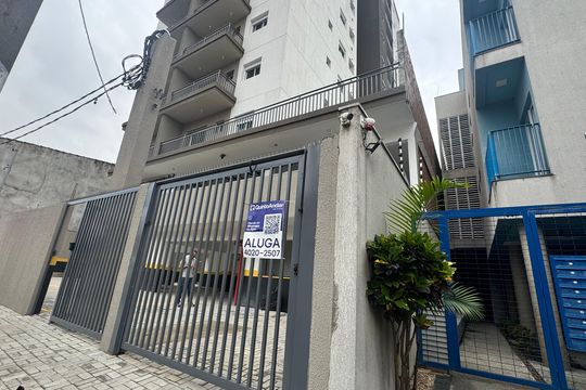 Fachada de apartamento para alugar com 2 quartos, 57m² em Chácara Califórnia, São Paulo