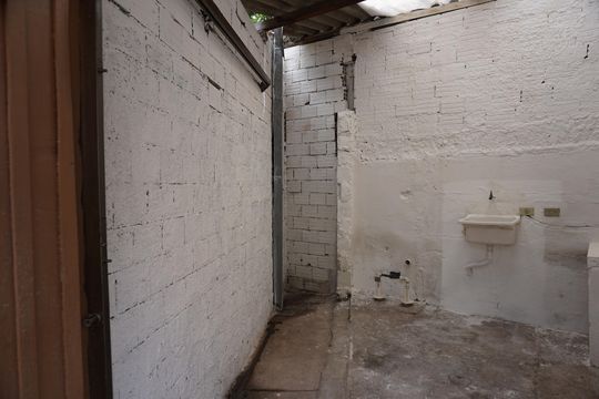 Lavanderia de casa para alugar com 2 quartos, 50m² em Jardim Independência, Embu das Artes