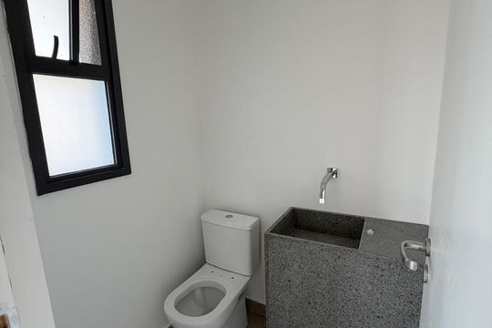 Banheiro de apartamento para alugar com 2 quartos, 114m² em Vila Olímpia, São Paulo