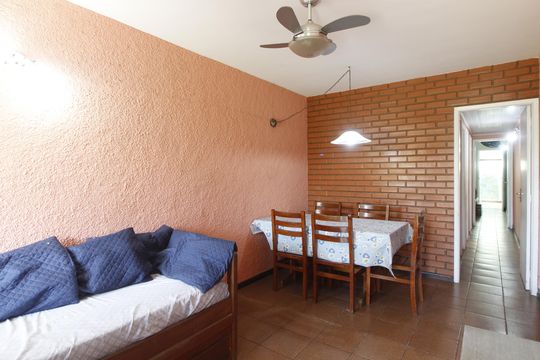 Casa de Condomínio para alugar com 2 quartos, 50m² em Peró, Cabo Frio