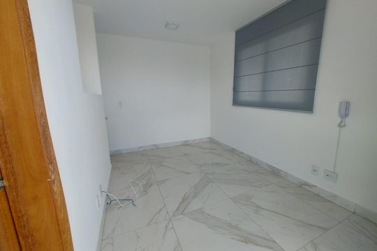 sala 2 de apartamento para alugar com 2 quartos, 132m² em São Lucas, Belo Horizonte