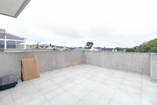 Terraço de casa de condomínio à venda com 3 quartos, 115m² em Bairro Alto, Curitiba