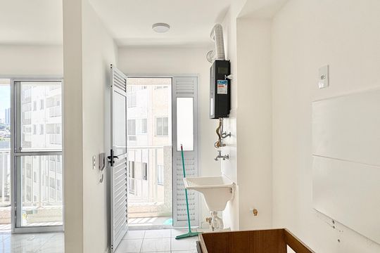 Cozinha e Área de Serviço de apartamento à venda com 2 quartos, 38m² em Jardim das Gracas, São Paulo