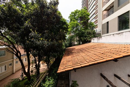 Vista da Suíte 2 de casa para alugar com 3 quartos, 280m² em Perdizes, São Paulo