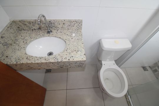 Banheiro de apartamento à venda com 1 quarto, 27m² em Casa Verde Média, São Paulo