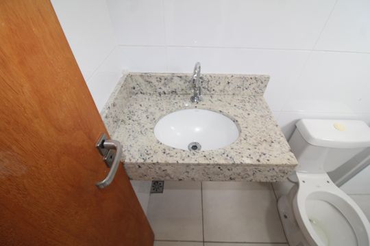 Banheiro de apartamento à venda com 1 quarto, 27m² em Casa Verde Média, São Paulo