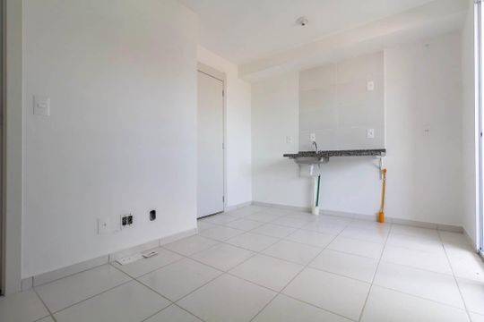 Sala/Cozinha de apartamento para alugar com 2 quartos, 40m² em Vila Ré, São Paulo