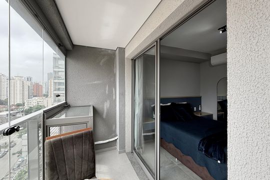 Sacada  de kitnet/studio à venda com 1 quarto, 25m² em Jardim das Acacias, São Paulo