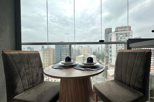 Sacada  de kitnet/studio à venda com 1 quarto, 25m² em Jardim das Acacias, São Paulo