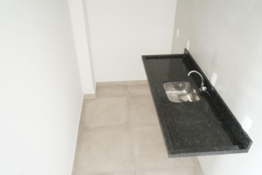 Cozinha de apartamento para alugar com 2 quartos, 48m² em Chácara Califórnia, São Paulo