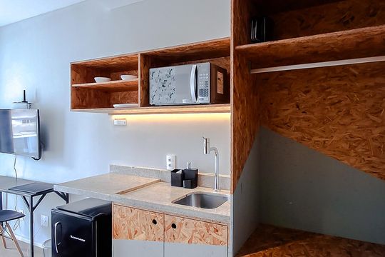 Cozinha de kitnet/studio para alugar com 1 quarto, 23m² em Sé, São Paulo