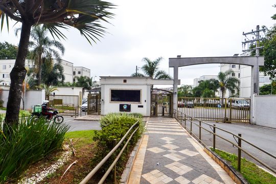 Fachada do Condominio  de apartamento à venda com 2 quartos, 42m² em Jardim Ansalca, Guarulhos