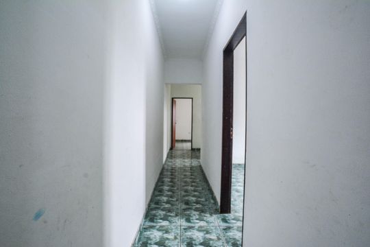 Corredor de casa à venda com 6 quartos, 450m² em Jardim Rina, Santo André