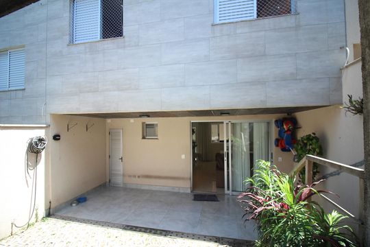 Garagem / Quintal de casa à venda com 3 quartos, 118m² em Milionários, Belo Horizonte