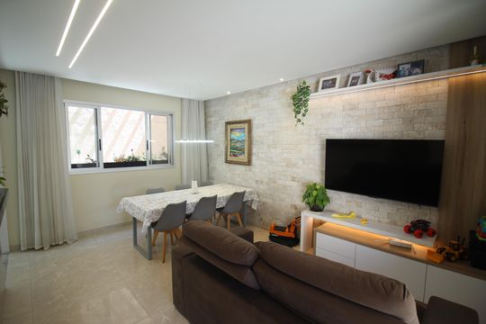 Sala de casa à venda com 3 quartos, 118m² em Milionários, Belo Horizonte