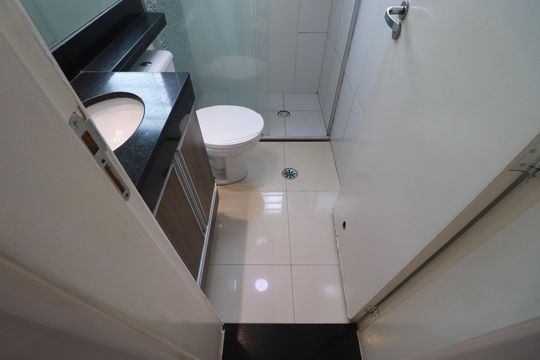 Banheiro  de apartamento para alugar com 2 quartos, 46m² em Jardim Roberto Benedetti, Ribeirão Preto
