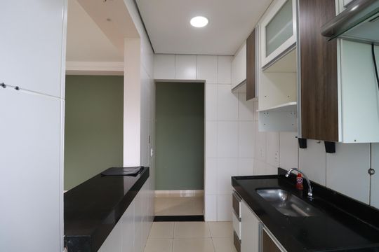 Cozinha  de apartamento para alugar com 2 quartos, 46m² em Jardim Roberto Benedetti, Ribeirão Preto