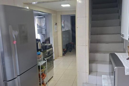 Casa à venda com 5 quartos, 150m² em Vila Paulistana, São Paulo