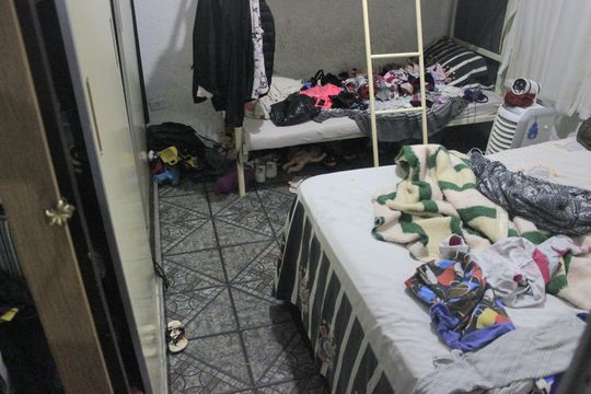 Quarto (Kitnet 2) de casa à venda com 5 quartos, 250m² em Jardim das Acacias, Guarulhos
