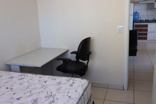 Apartamento para alugar com 2 quartos, 45m² em Raul Lourenço, Montes Claros