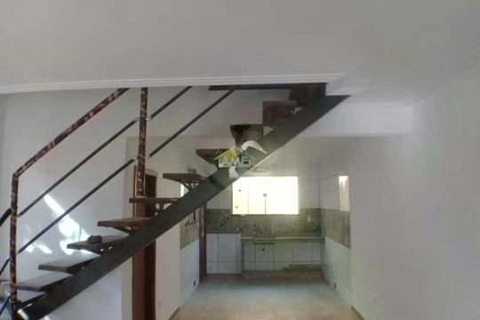 Casa à venda com 1 quarto, 100m² em Inhoaíba, Rio de Janeiro