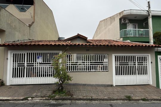 Fachada de casa à venda com 5 quartos, 225m² em Jardim Brasilandia, São Bernardo do Campo