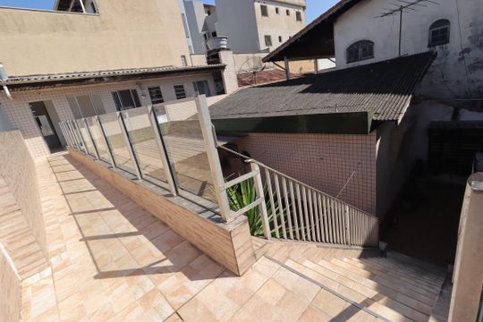 Corredor externo de kitnet/studio para alugar com 1 quarto, 18m² em Vila Curuçá, Santo André