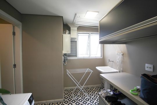 Área de Serviço de apartamento à venda com 2 quartos, 130m² em Itaim Bibi, São Paulo