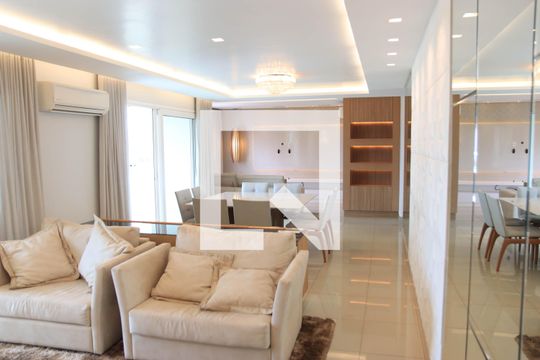 Apartamento para alugar com 3 quartos, 169m² em Jardim Goiás, Goiânia