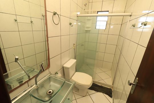 Banheiro Social de casa para alugar com 2 quartos, 50m² em Pernambués, Salvador