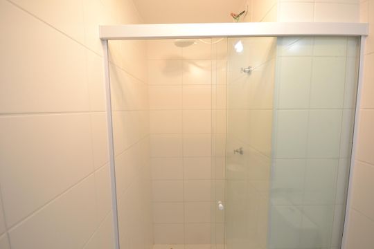 Banheiro de apartamento para alugar com 1 quarto, 24m² em Butantã, São Paulo