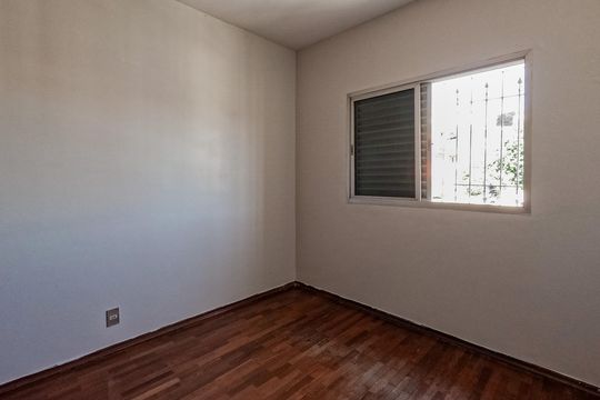 Suíte de casa à venda com 3 quartos, 100m² em Vila Francos, São Paulo