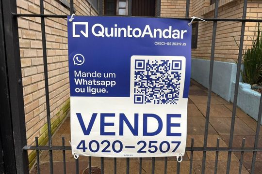 Placa de casa à venda com 4 quartos, 160m² em Bela Vista, Porto Alegre
