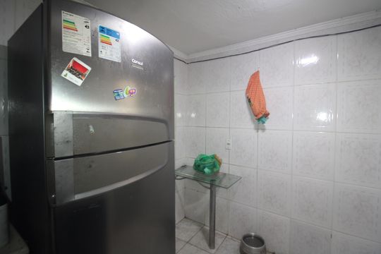 Cozinha de casa para alugar com 1 quarto, 55m² em Vila Santa Maria, São Paulo