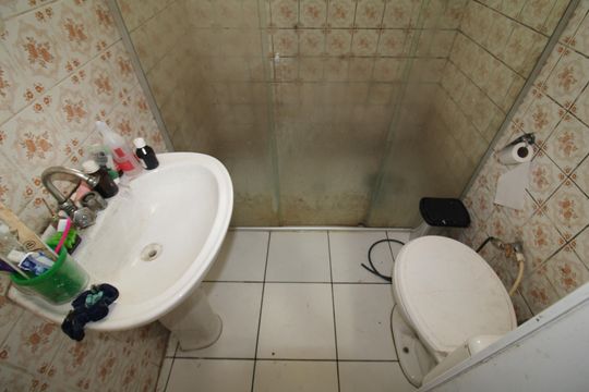 Banheiro de casa para alugar com 1 quarto, 55m² em Vila Santa Maria, São Paulo