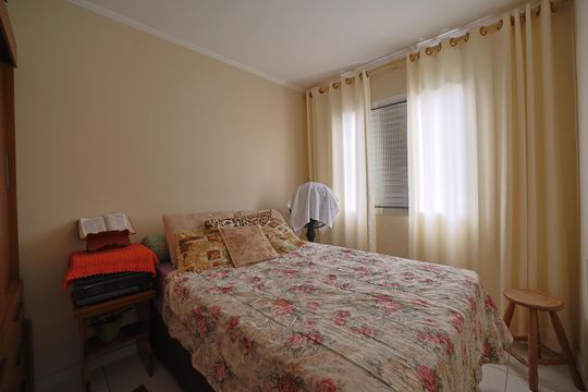 Quarto 2 de apartamento para alugar com 2 quartos, 60m² em Conjunto Habitacional Padre Manoel da Nobrega, São Paulo