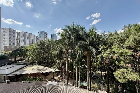 Vista de apartamento para alugar com 2 quartos, 35m² em Santo Amaro, São Paulo
