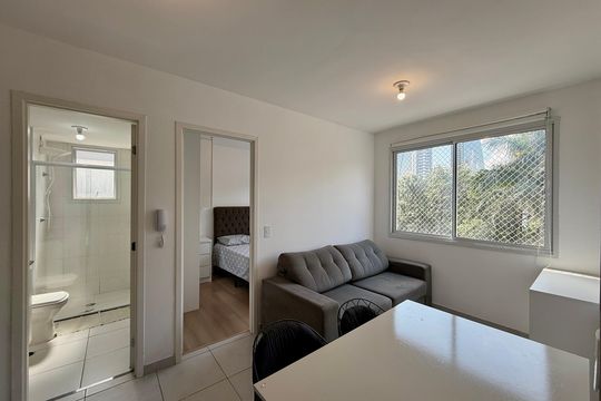 Sala de apartamento para alugar com 2 quartos, 35m² em Santo Amaro, São Paulo