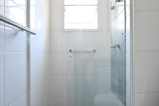 Banheiro Suíte 2 de apartamento para alugar com 4 quartos, 248m² em Vila Suzana, São Paulo