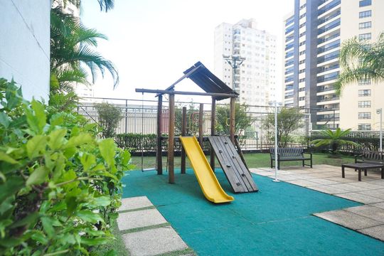 Playground de apartamento para alugar com 4 quartos, 248m² em Vila Suzana, São Paulo