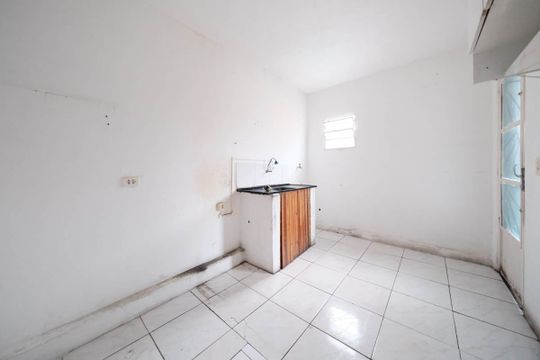 Kitnet de kitnet/studio para alugar com 1 quarto, 25m² em Vila Marieta, São Paulo