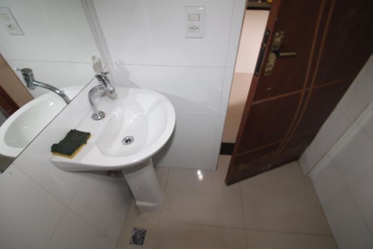Banheiro de apartamento para alugar com 1 quarto, 40m² em Parque Peruche, São Paulo